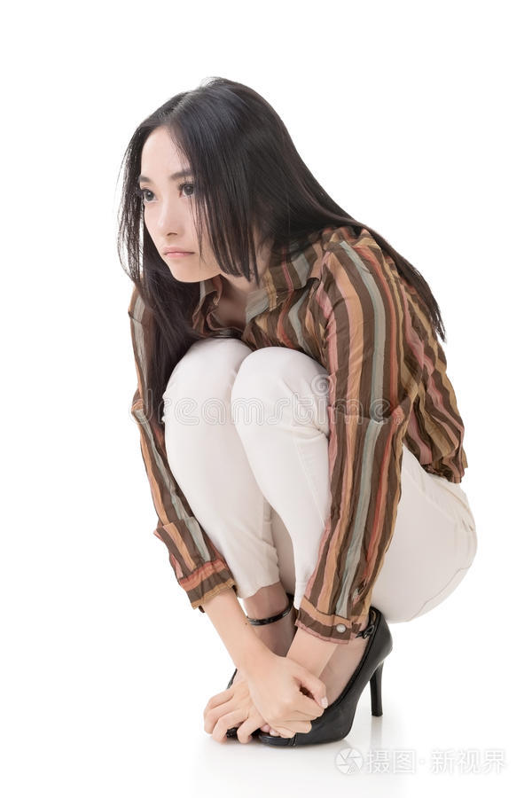 嘴唇直播下载 烟与镜